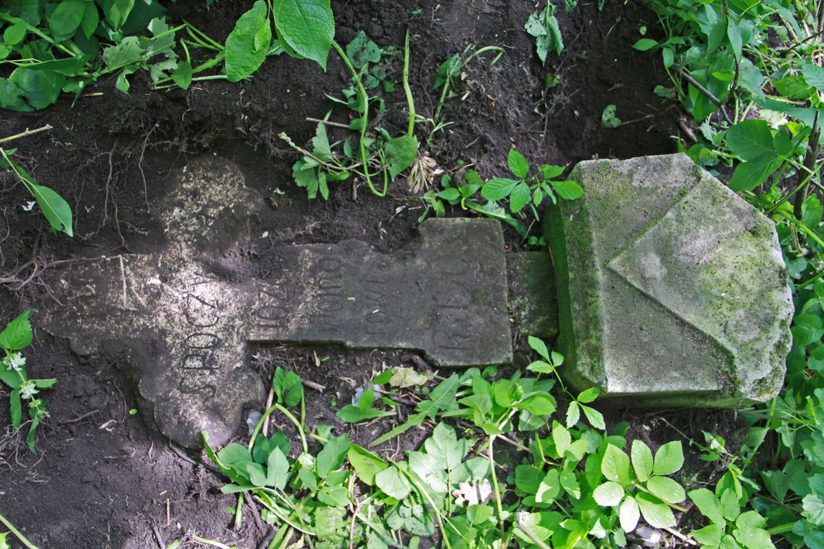 Nagrobek Józefa Wojnorowicza, cmentarz w Horodyszczach