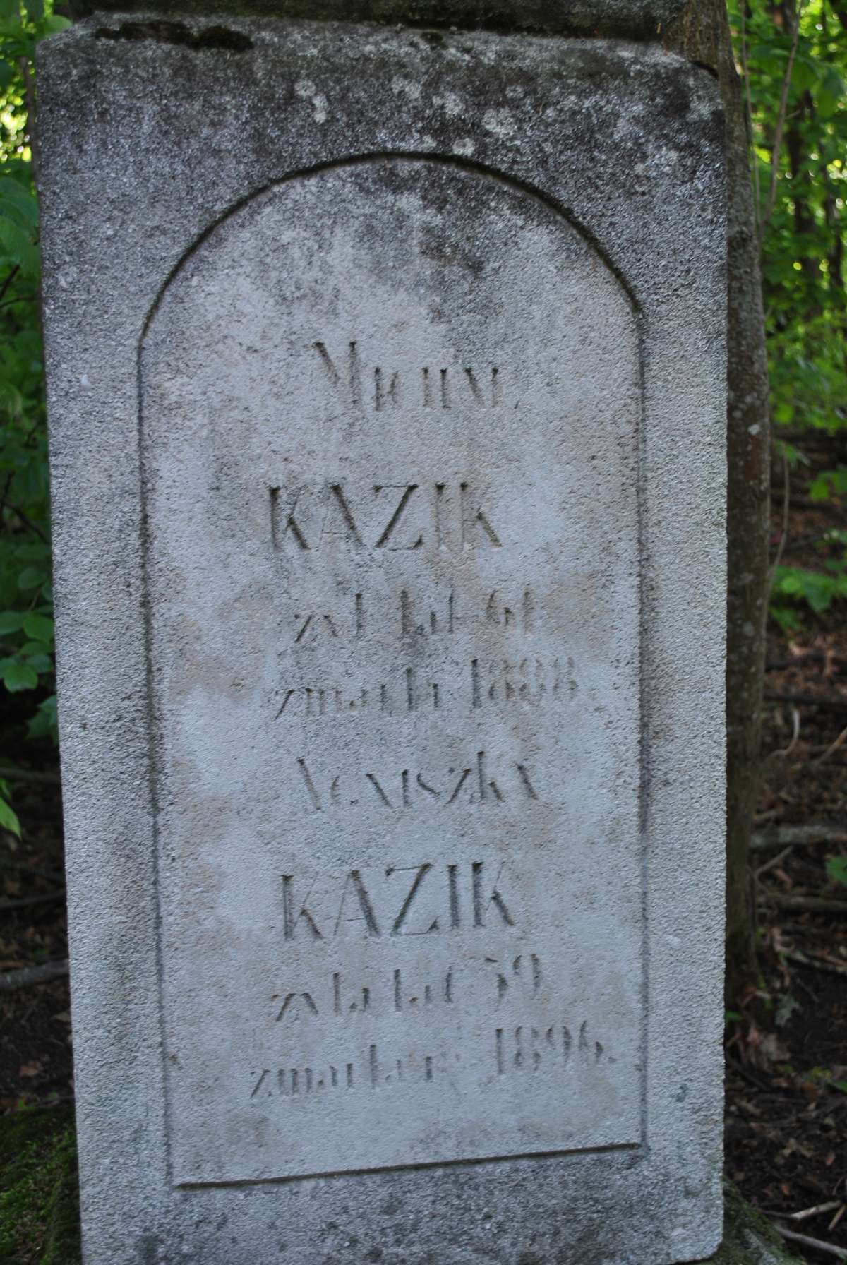 Inscription from the gravestone of Agnieszka and Michal Kazik. Cemetery in Kokutkowce