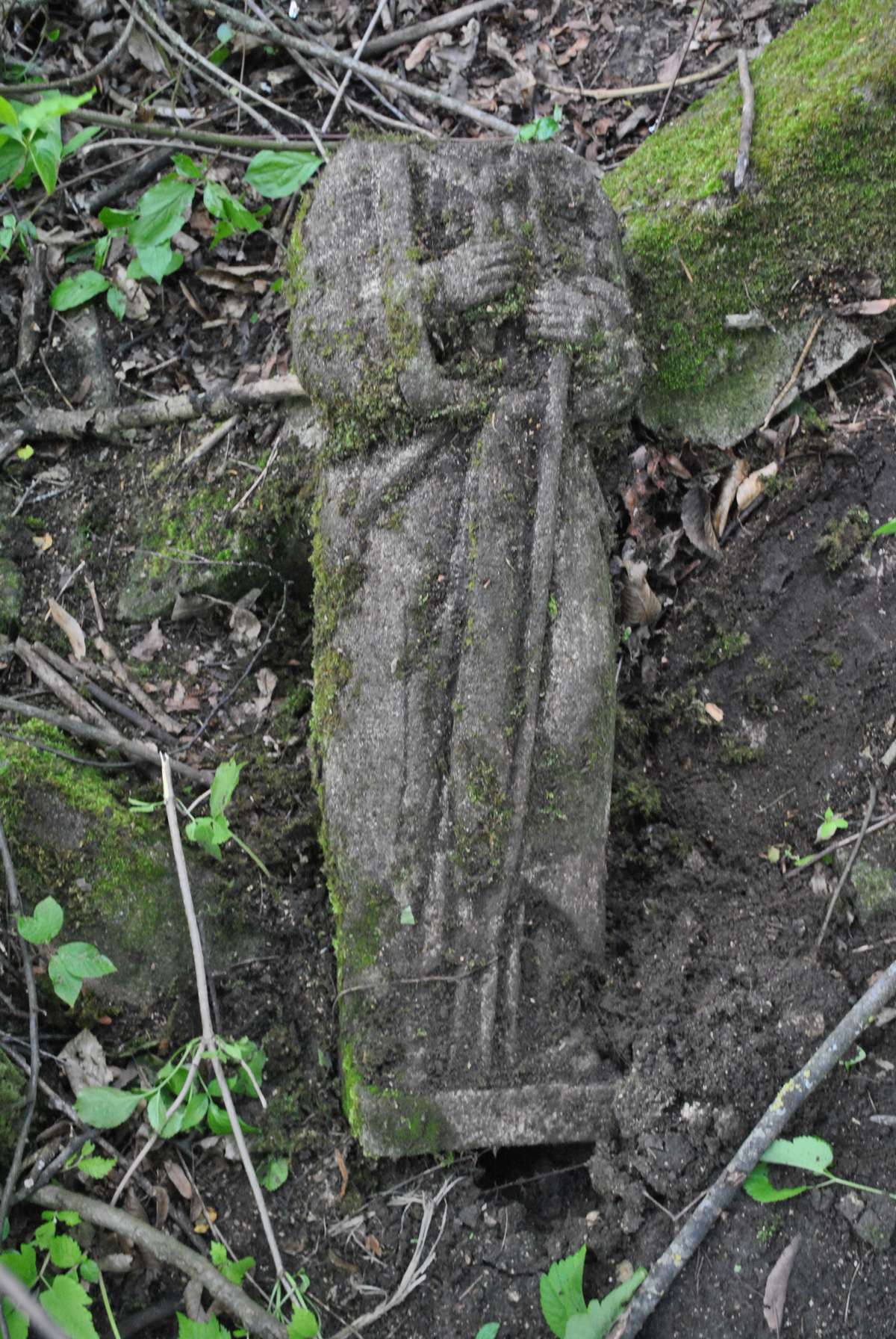 Fragment of the tombstone of Simon and Tatiana Koltowski. Cemetery in Kokutkovce