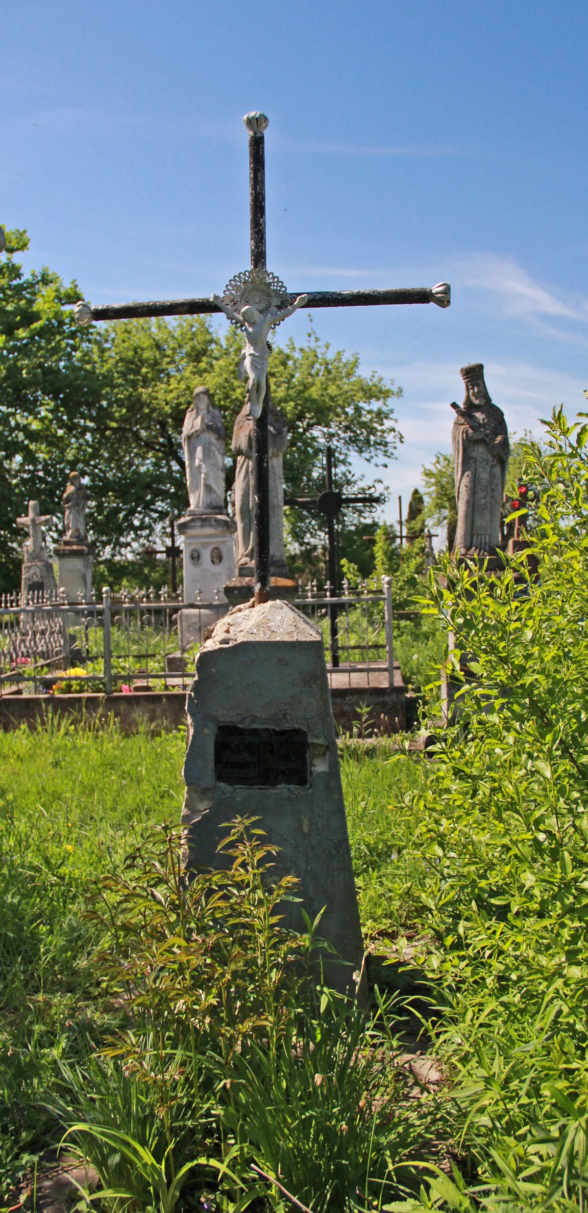 Nagrobek Władysława Piotrowskiego, cmentarz w Ihrownicy