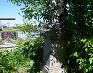 Nagrobek Barbary Chudoby, cmentarz w Dołżance