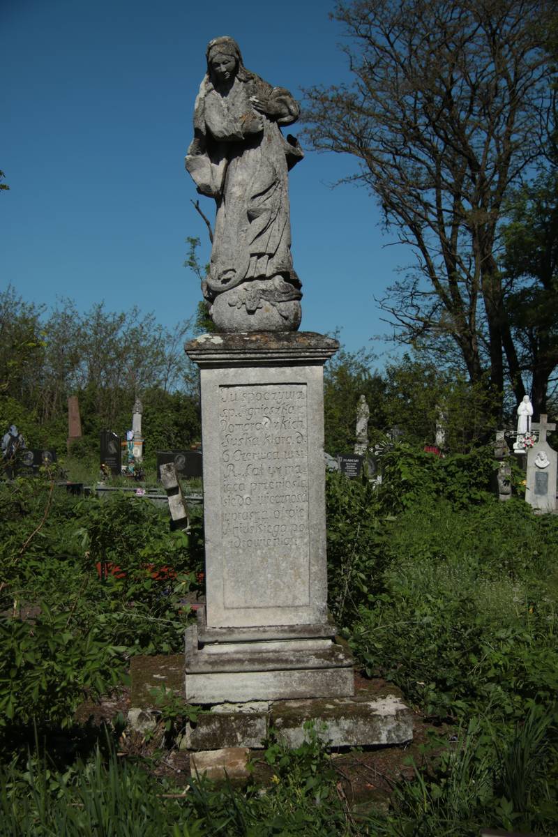 Tombstone of Agnieszka Suska, cemetery in Dolzhanka