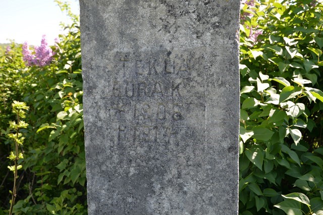 Inscription from the tombstone of Tekla Burak, Łozowa cemetery