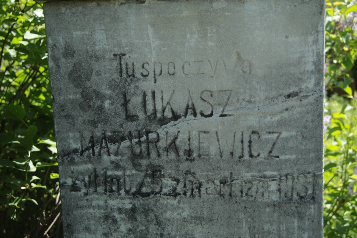 Inscription from the gravestone of Lukasz Mazurkiewicz, Łozowa cemetery