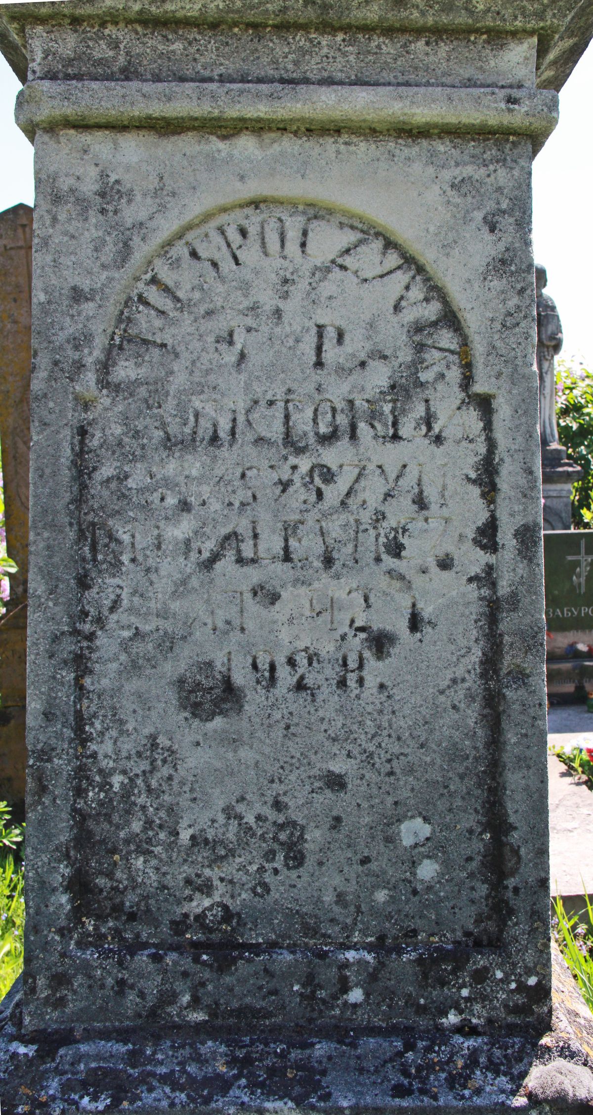 Inskrypcja z nagrobka Wiktorii Bilsalewicz, cmentarz w Łozowej