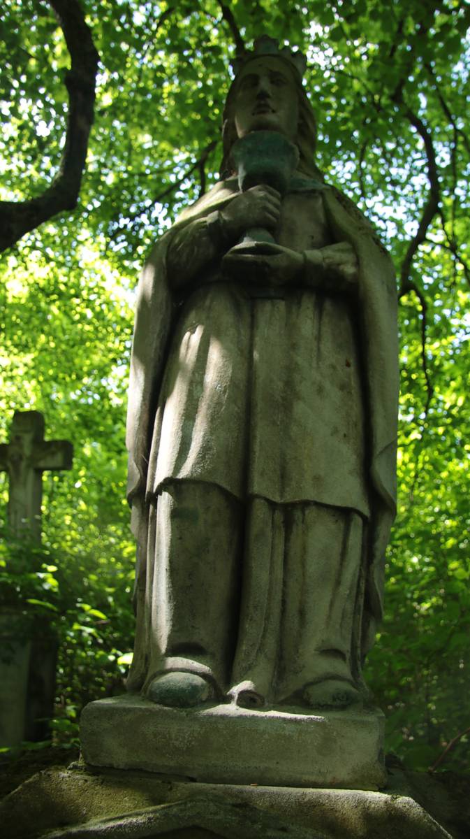 Figure from the gravestone of Barbara Koltowska. Cemetery in Kokutkowce
