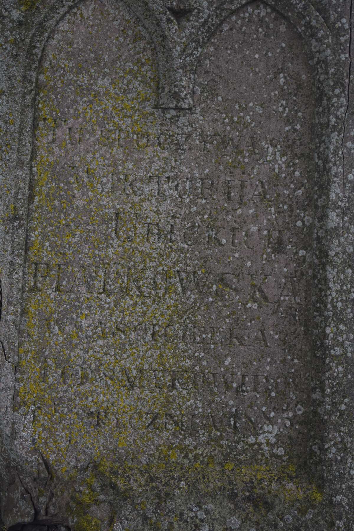 Inskrypcja z nagrobka Wiktorii Piątkowskiej, cmentarz w Smykowcach