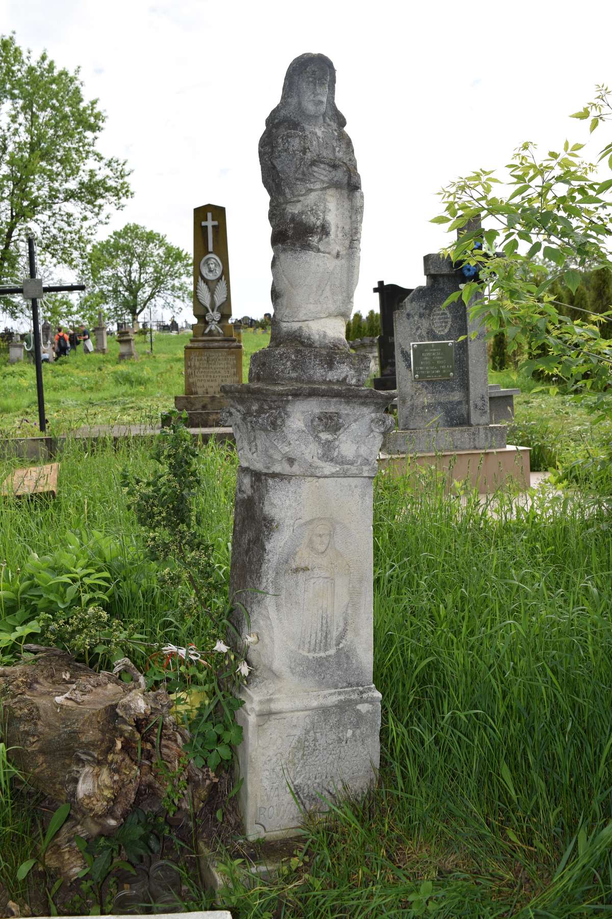 Tombstone of Józef Górski, cemetery in Smykowce