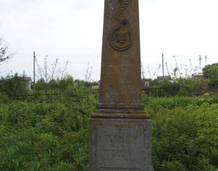 Nagrobek Jana Bachalskiego, cmentarz w Smykowcach