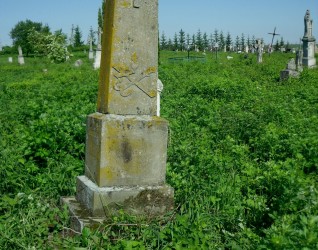 Nagrobek Kseni Bodnar. Cmentarz w Cebrowie