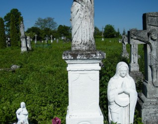 Nagrobek Anastazji Nowak. Cmentarz w Cebrowie