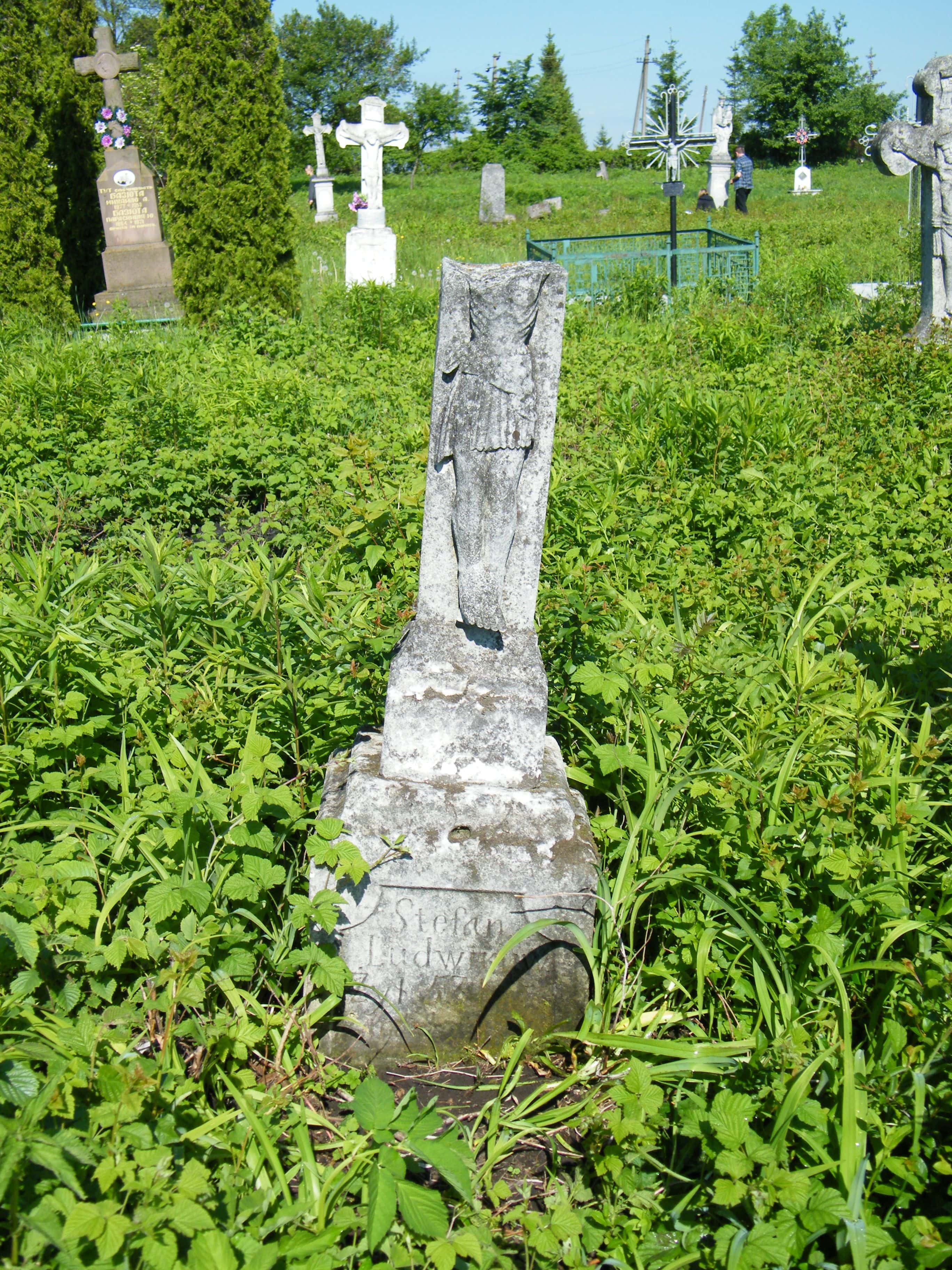 Tombstone of Stefan Ludwig. Cemetery in Cebrów