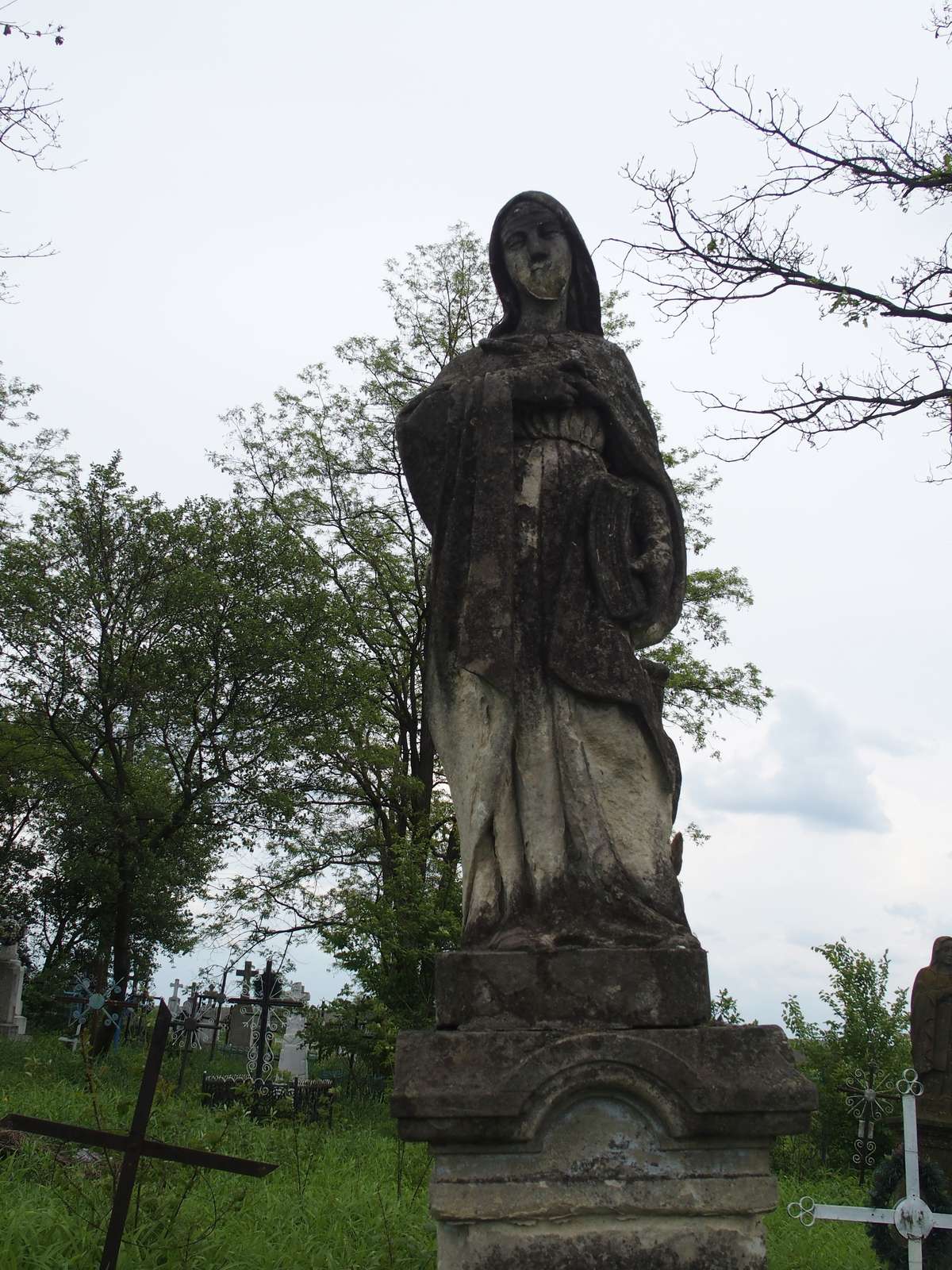 Fragment nagrobka Franciszki Butyńskiej, cmentarz w Konopkówce