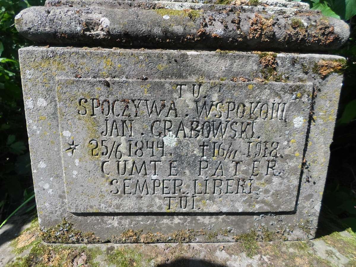 Fragment of Jan Grabowski's tombstone, Skoromochy cemetery