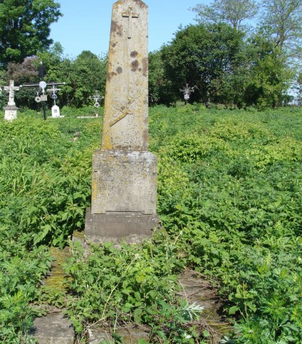 Nagrobek Józefa Leżańskiego, cmentarz w Cebrowie