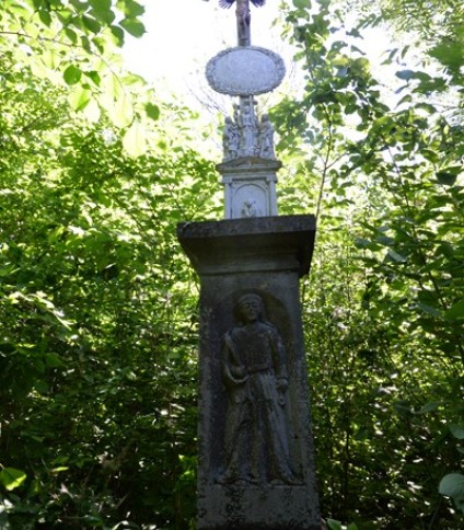 Nagrobek Agaty Baworowskiej, cmentarz w Borkach Wielkich