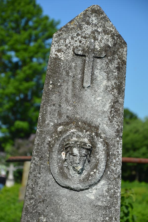 Detal nagrobka Mikołaja Nowaka. Cmentarz Cebrowie