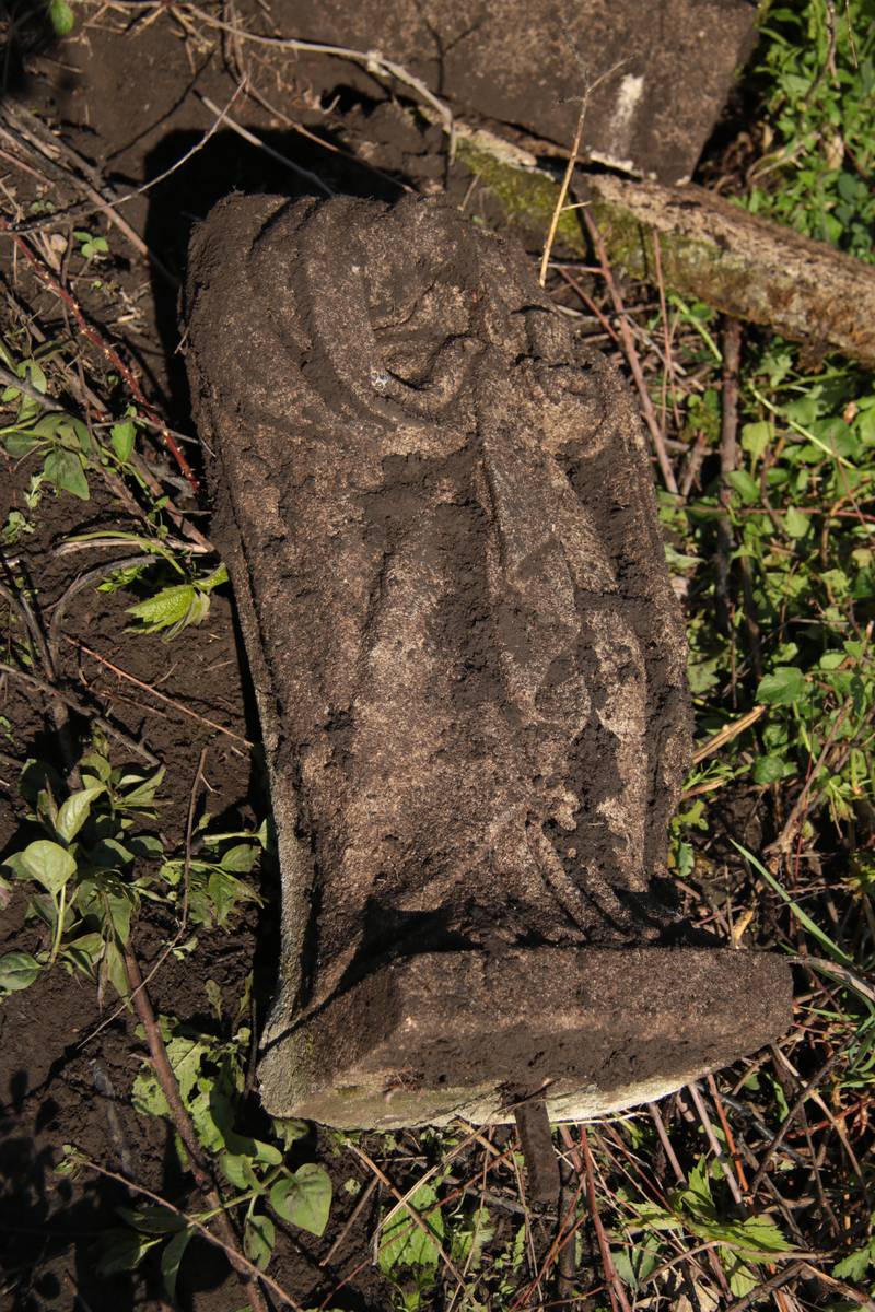 Fragment nagrobka N.N. Werciucha. Cmentarz w Cebrowie