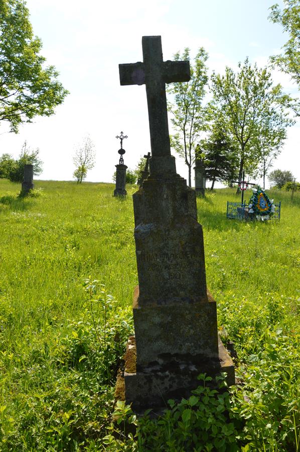 Nagrobek Juliana Marchewki, cmentarz w Czernielowie Ruskim