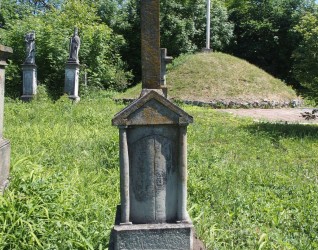 Nagrobek Karoliny Wertepnej, cmentarz w Borkach Wielkich