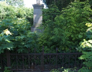 Grobowiec rodziny Rejfur, cmentarz w Borkach Wielkich