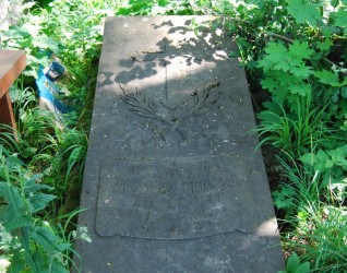 Nagrobek Jarosława Derkacza, cmentarz w Borkach Wielkich