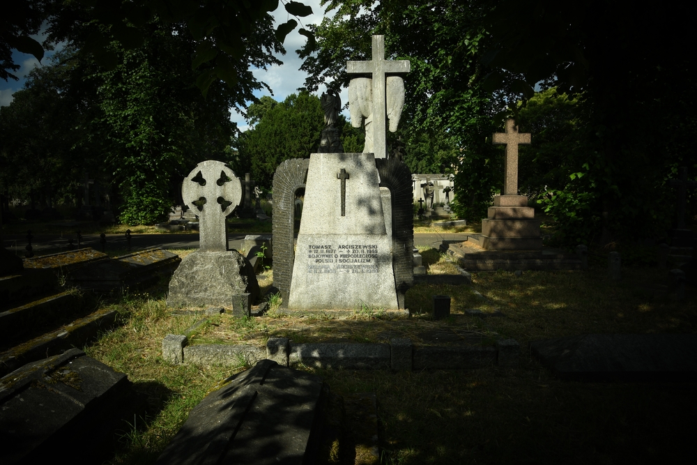 Nagrobek Mileny i Tomasza Arciszewskich,  Brompton Cemetery, Londyn