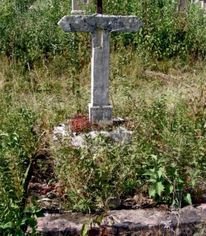 Nagrobek Franciszka Dereń, cmentarz w Strusowie