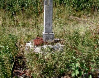 Nagrobek Franciszka Dereń, cmentarz w Strusowie