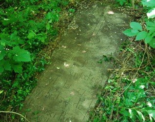 Nagrobek Jana Stryleckiego, cmentarz w Bucniowie