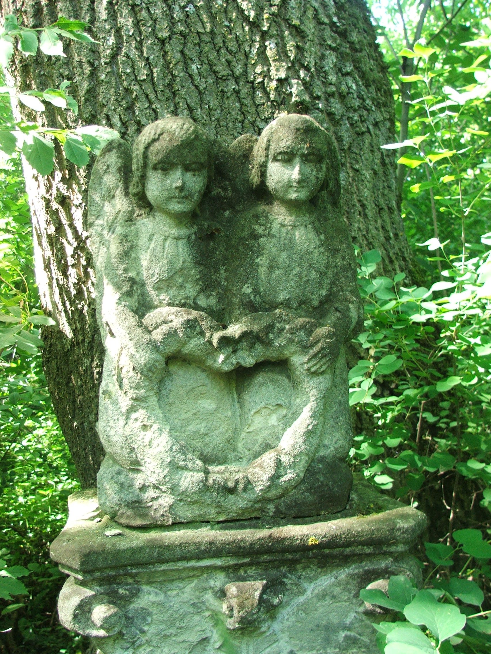 Fragment of a tombstone of Wincenty Kluwak, Bucniów cemetery