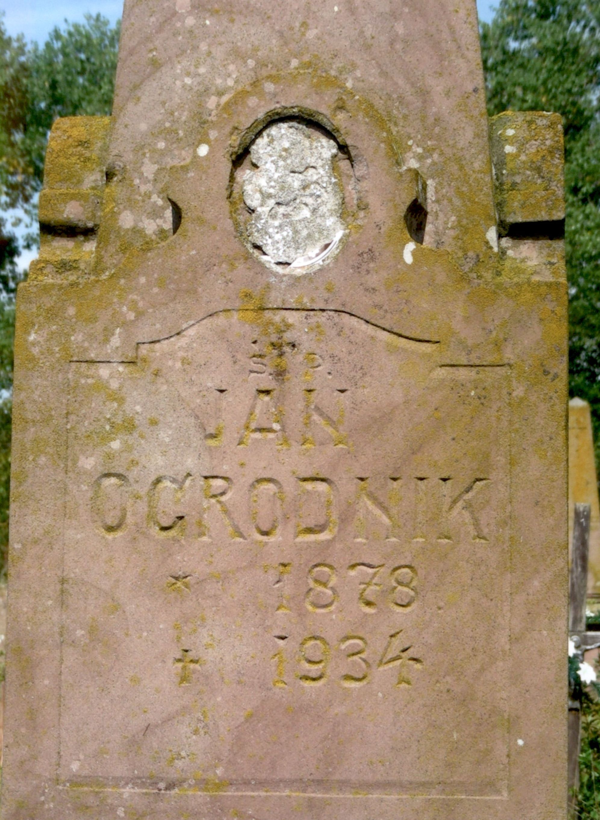 Tombstone Jan Ogrodnik, Strusov Cemetery