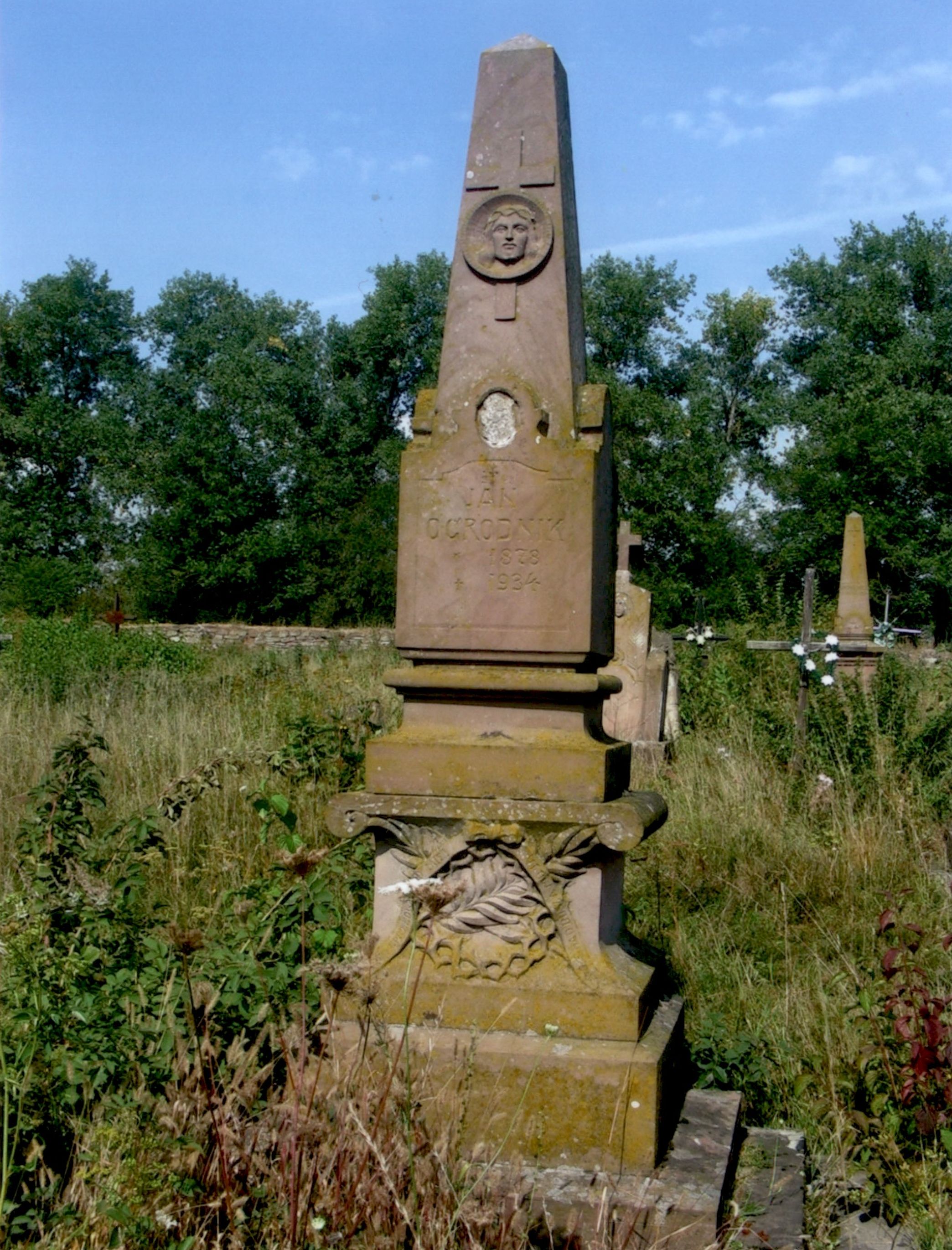 Tombstone Jan Ogrodnik, Strusov Cemetery