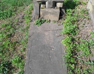 Nagrobek Agnieszki N.N., cmentarz w Bucniowie