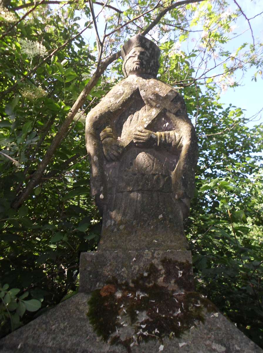 Zwieńczenie nagrobka Jana Nawrockiego, cmentarz w Bucniowie