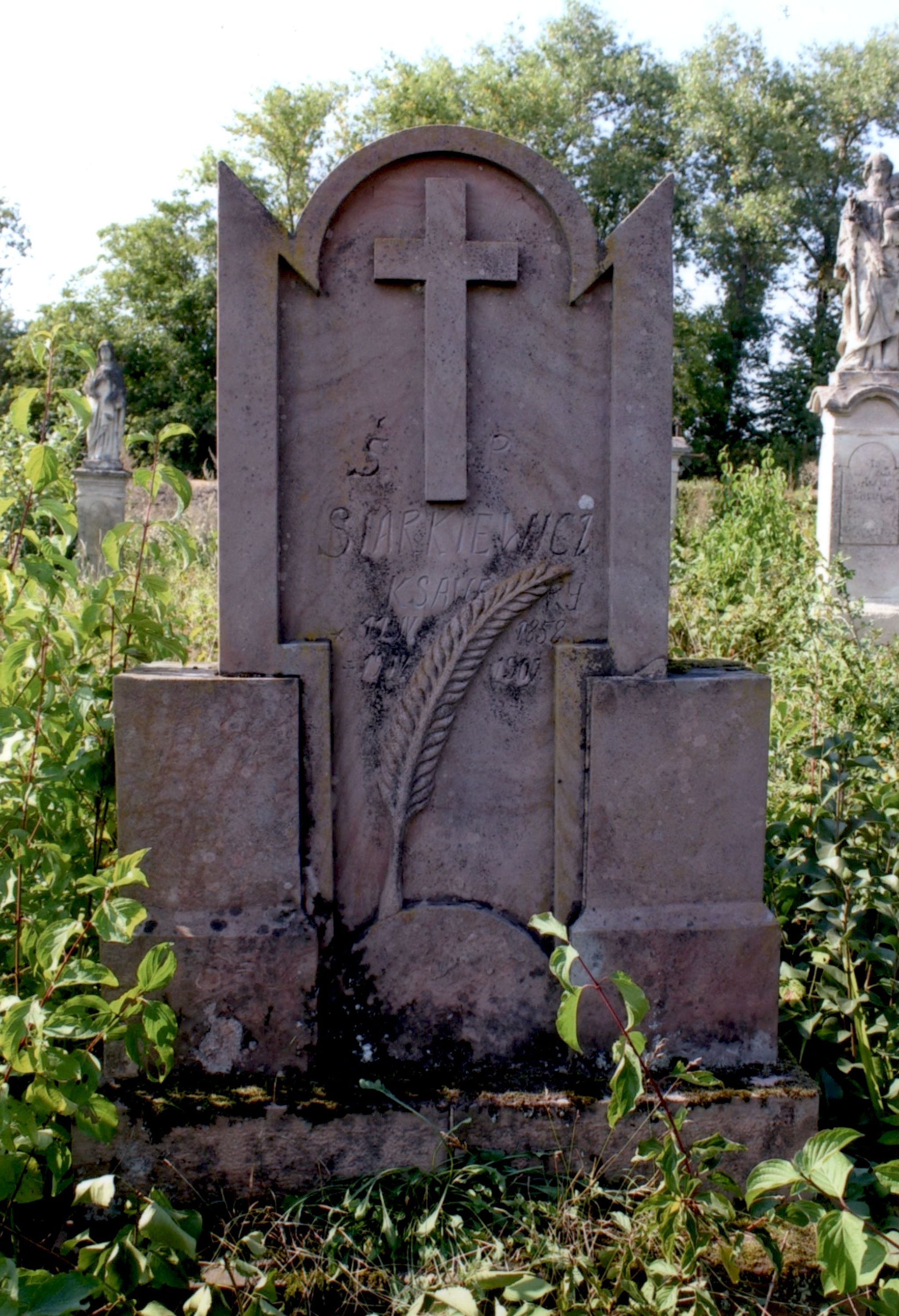 Gravestone of Ksawery Siarkiewicz, Strusov cemetery