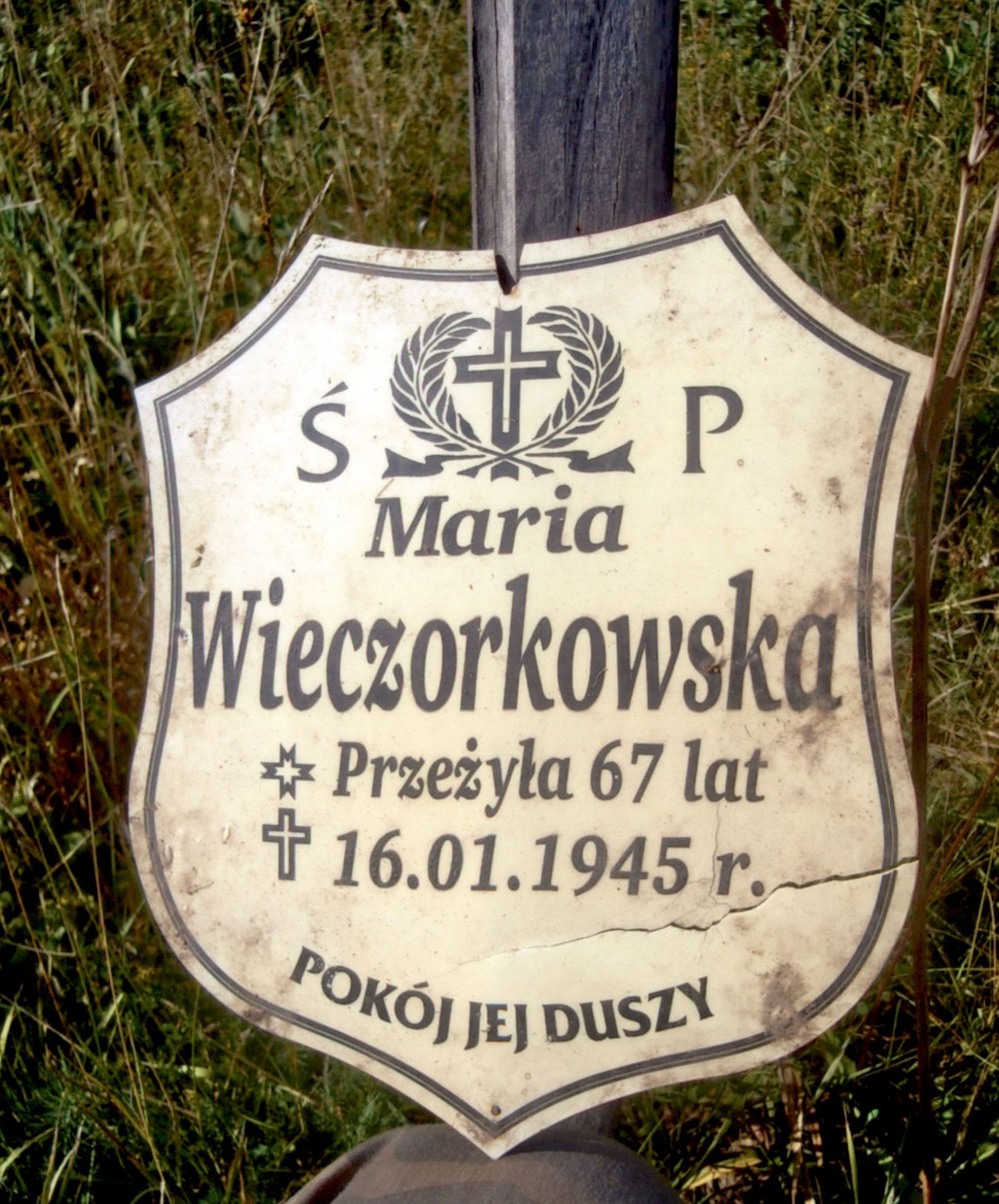 Gravestone Maria Wieczorowska, cemetery in Strusowo