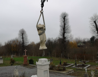 Nagrobek na cmentarzu w Jaworowie, prace konserwatorskie