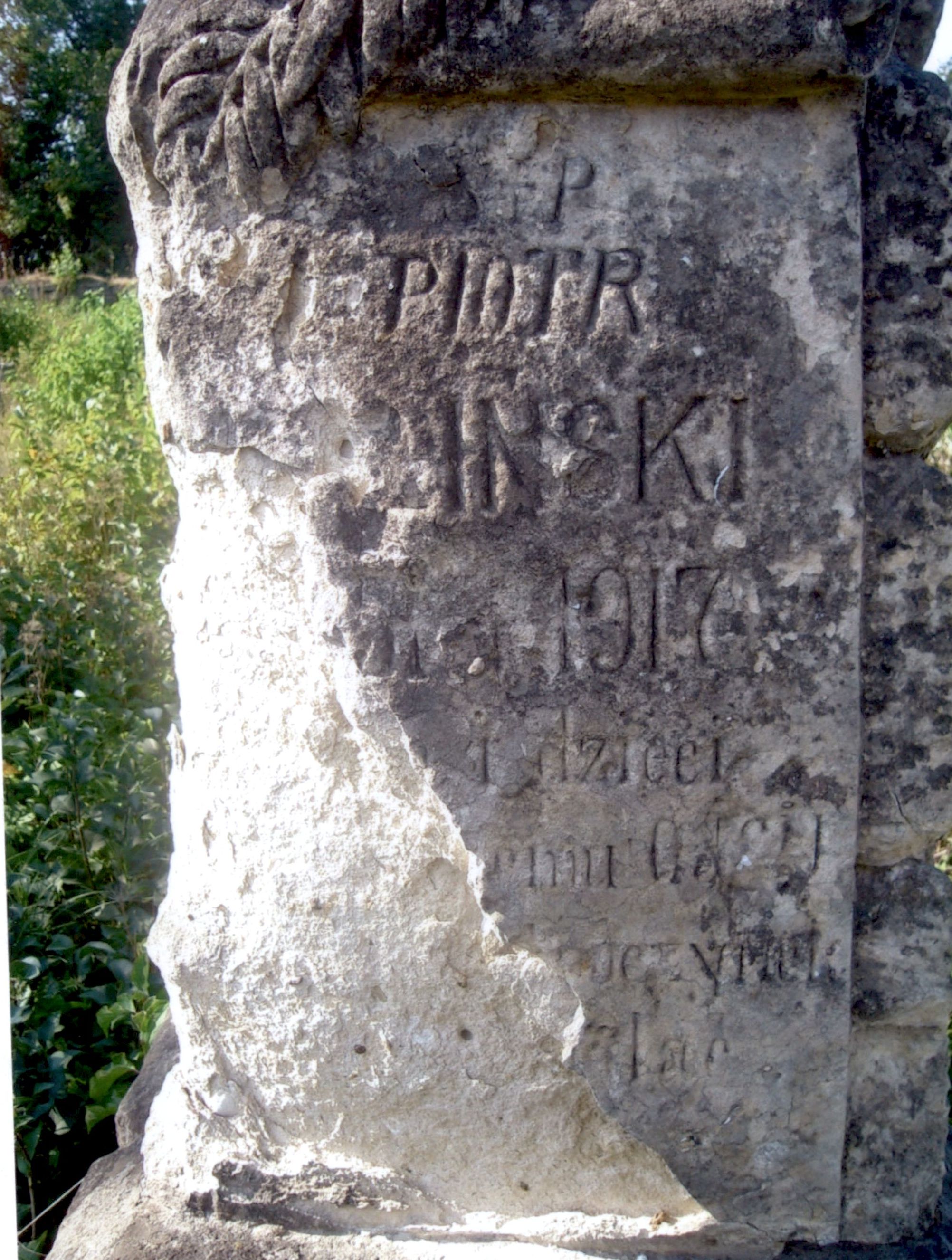 Gravestone of Piotr [...]iński, Strusowo cemetery