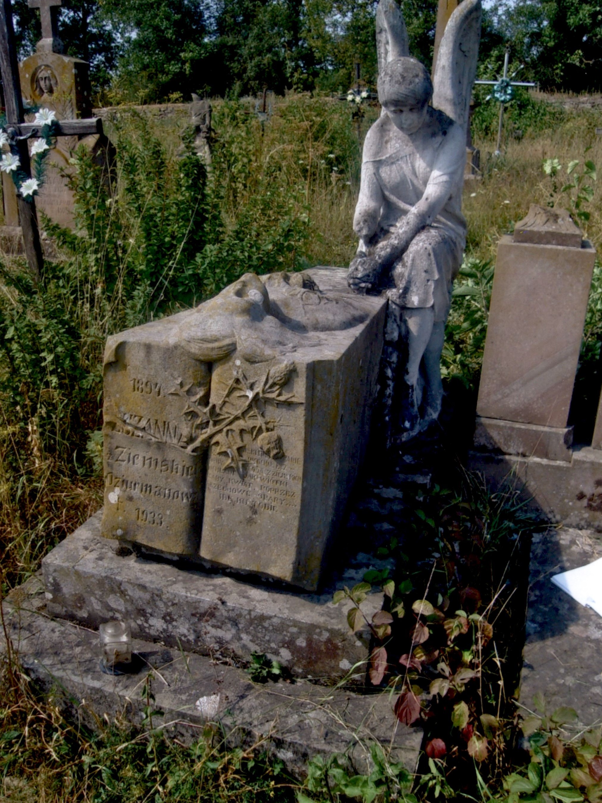 Tombstone of Zuzanna Dziurman, cemetery in Strusowo