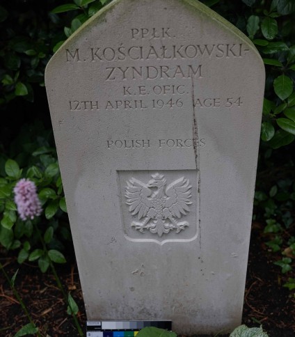 Nagrobek Mariana Zyndrama-Kościałkowskiego