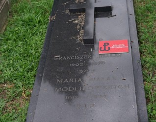 Nagrobek Franciszka i Marii Białasów