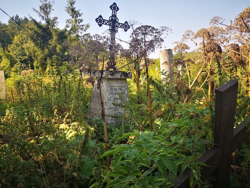 Nagrobek na cmentarzu Bazyliańskim w Krzemieńcu
