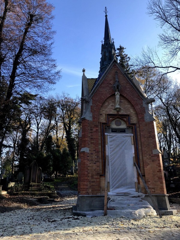 Krzyzanowski Chapel before restoration works, Lviv, 2019
