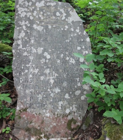 Płyta upamiętniająca Katarzynę Jagiellonkę przed pracami konserwatorskimi, Taxinge, 2019