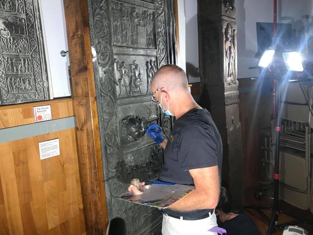 Copy of the right wing of the Gniezno Doors, conservation work