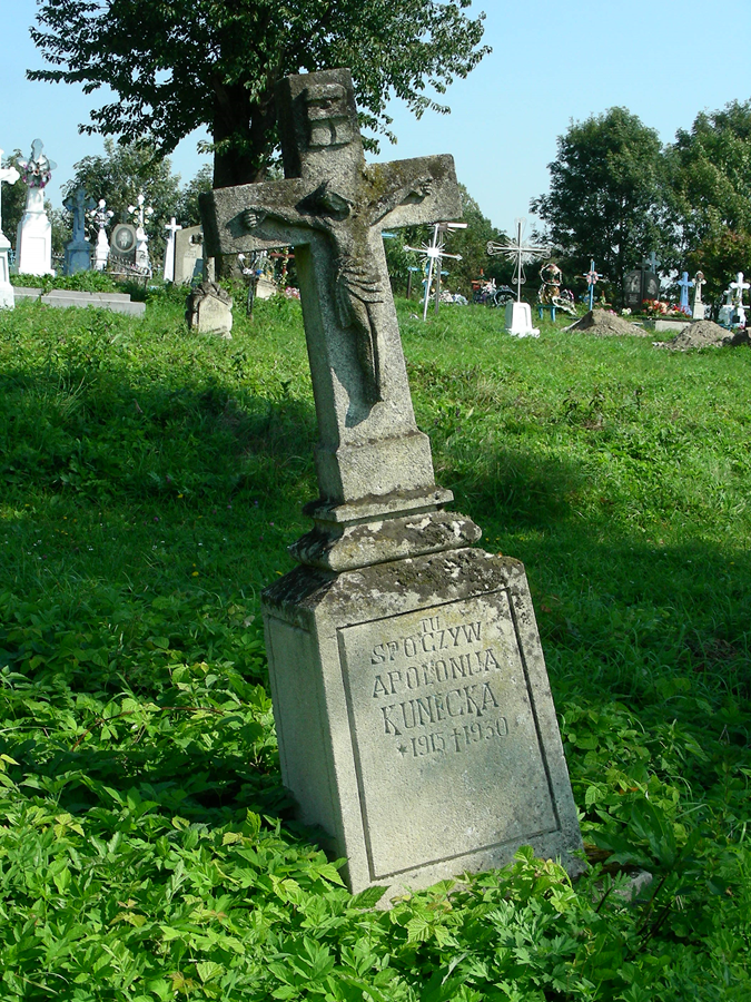 Nagrobek Apolonii Kuneckiej, cmentarz w Baryszu, stan z 2006