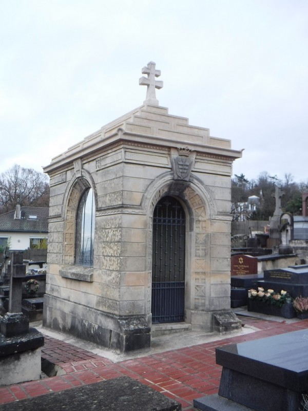Jaroszynski chapel from Les Champeaux cemetery in Montmorency, after restoration work