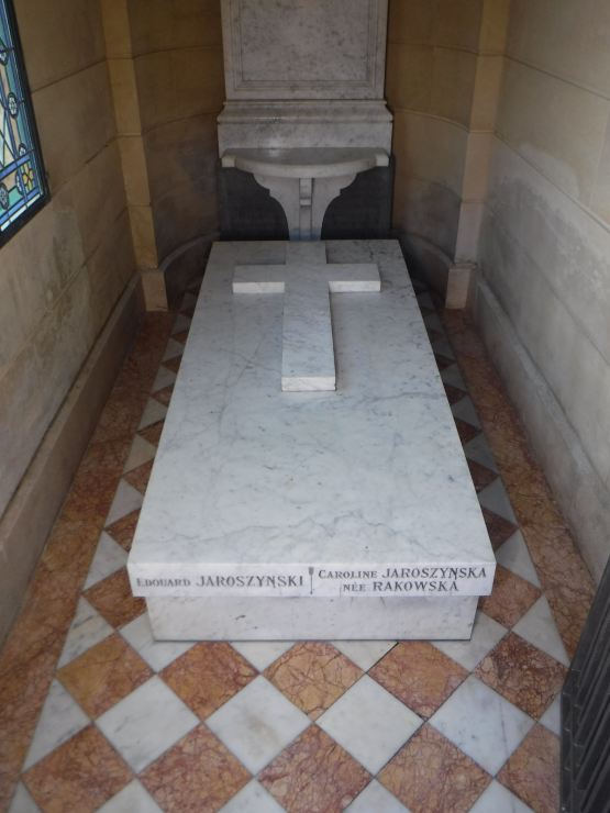 Photo showing Tombstones from Les Champeaux cemetery in Montmorency, conservation work