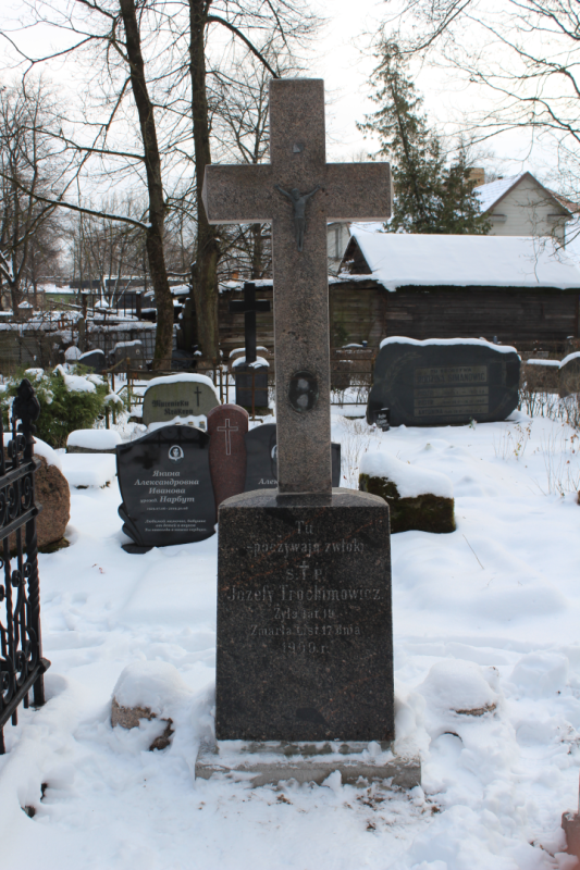 Tombstone of J. Trochimovich in St. Michael's Cemetery in Riga, state after restoration works